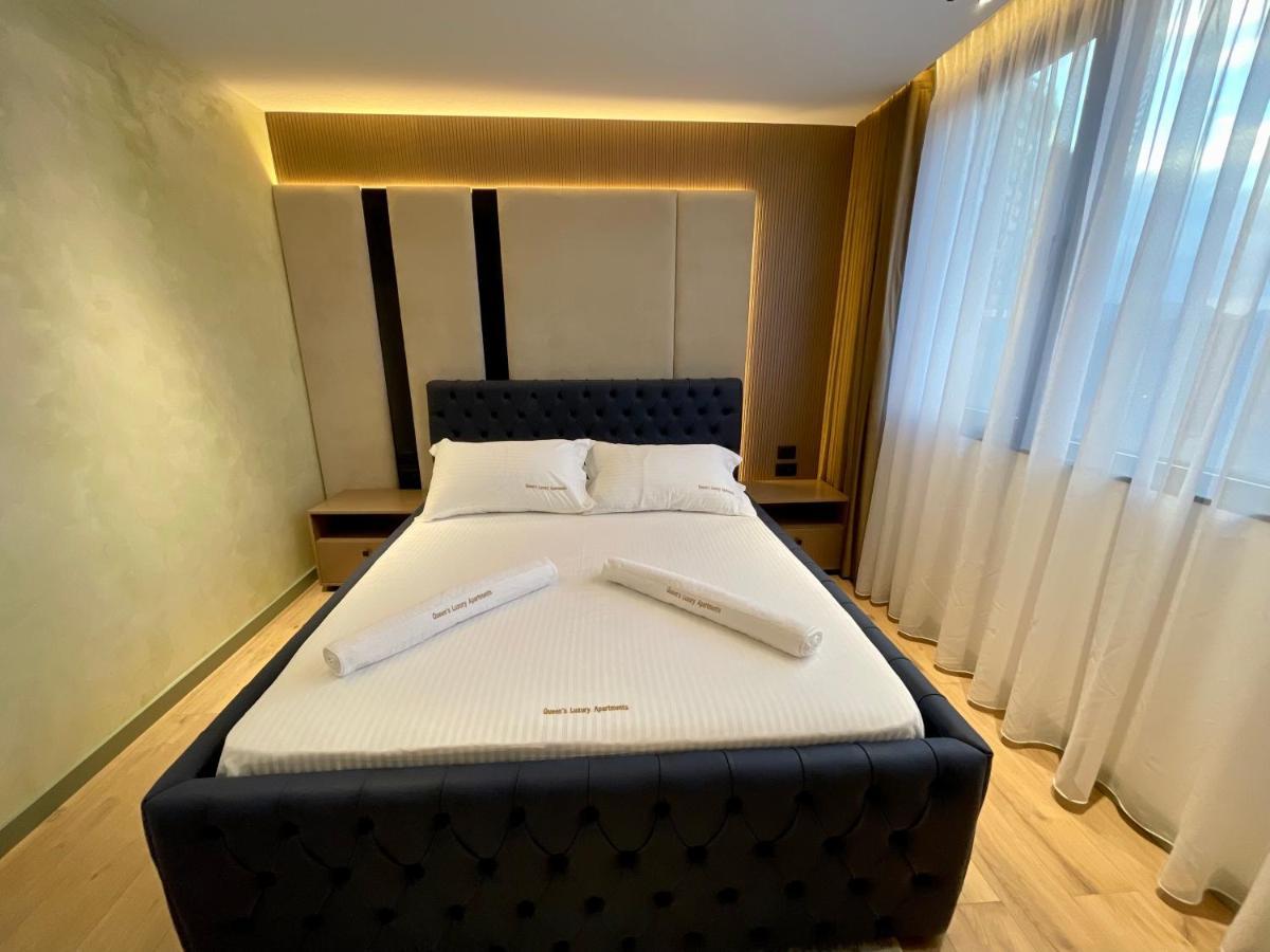 Queens Luxury Apartments Tirana Esterno foto